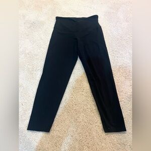 yummie Black Leggings Size Medium